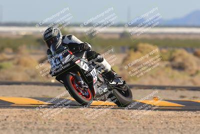 media/Nov-06-2023-Moto Forza (Mon) [[ce023d0744]]/3-Intermediate Group/Session 5 (Turn 4)/